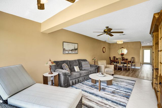1050 Citrus Way 203, Delray Beach, FL 33445