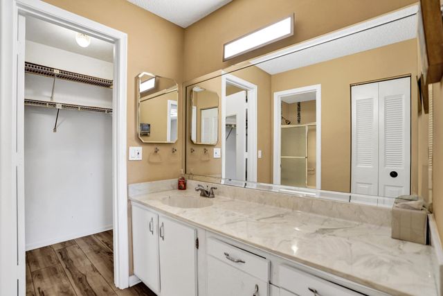 1050 Citrus Way 203, Delray Beach, FL 33445