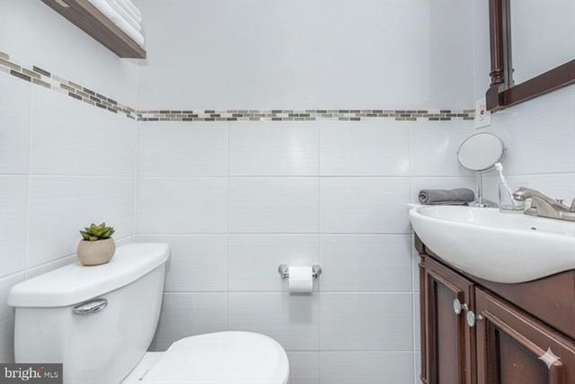 4006 FLEETWOOD AVE, Baltimore, MD 21206