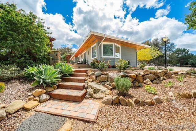 13603 Woodstock, Valley Center, CA 92082