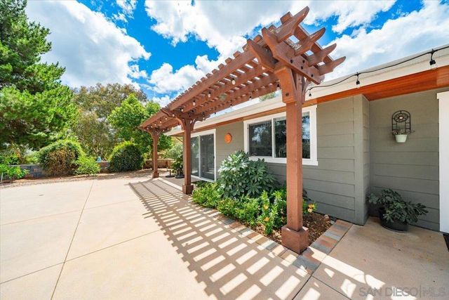 13603 Woodstock, Valley Center, CA 92082