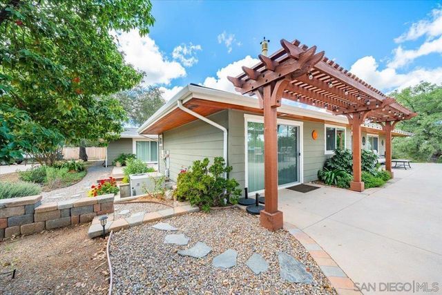 13603 Woodstock, Valley Center, CA 92082