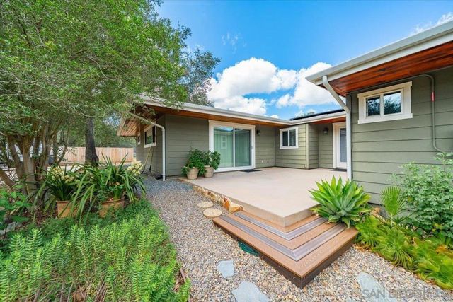 13603 Woodstock, Valley Center, CA 92082