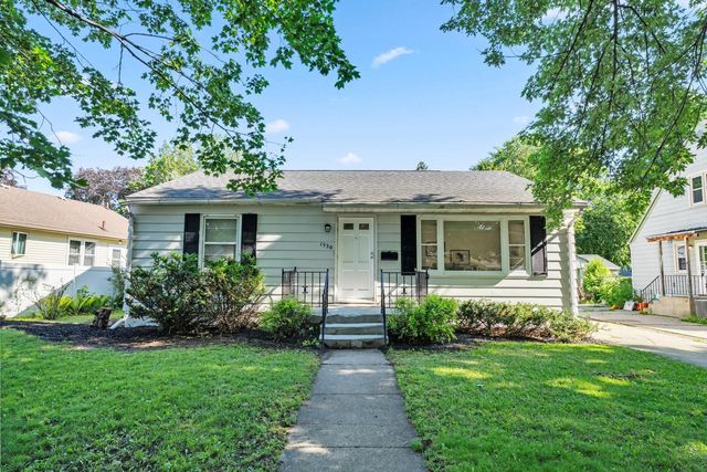 1530 Mole AVENUE, Janesville, WI 53548