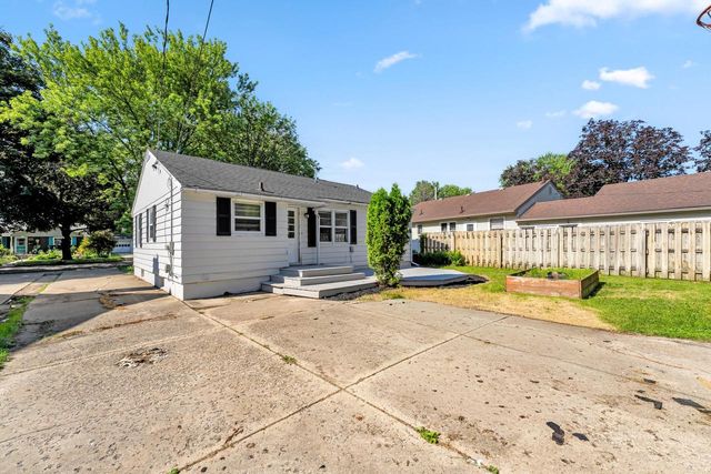 1530 Mole AVENUE, Janesville, WI 53548