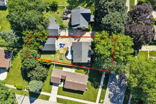 1530 Mole AVENUE, Janesville, WI 53548