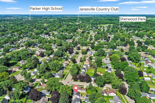 1530 Mole AVENUE, Janesville, WI 53548