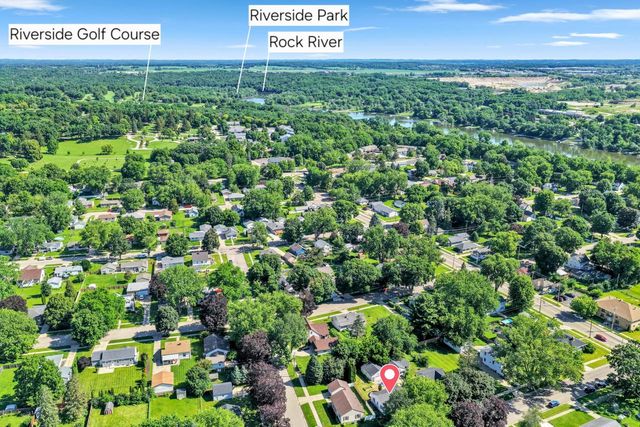 1530 Mole AVENUE, Janesville, WI 53548