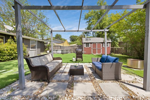 429 Melrose Drive, Richardson, TX 75080