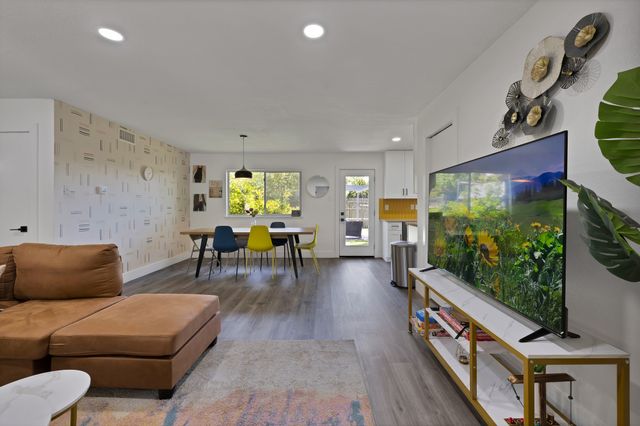 429 Melrose Drive, Richardson, TX 75080