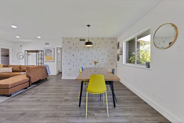 429 Melrose Drive, Richardson, TX 75080