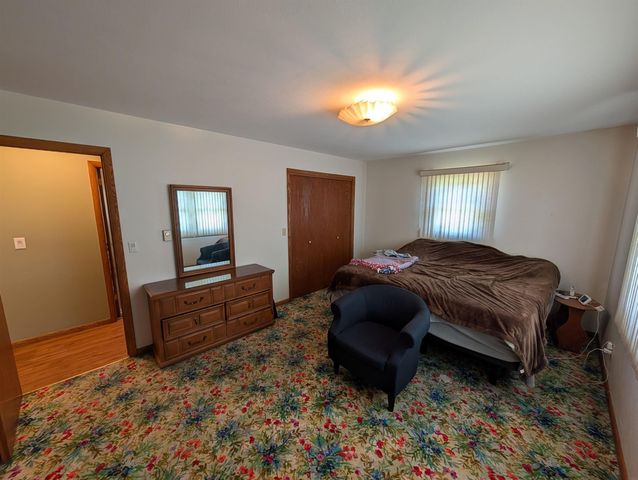 413 Maple Street, Elma, IA 50628