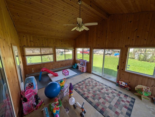 413 Maple Street, Elma, IA 50628