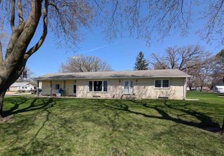 413 Maple Street, Elma, IA 50628