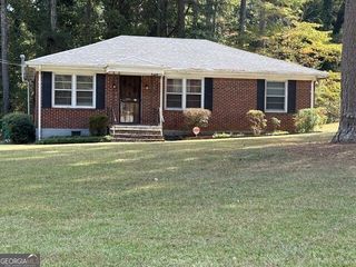 1529 N Columbia Place, Decatur, GA 30032