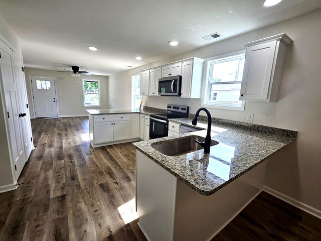 119 Liberty St, Portland, TN 37148