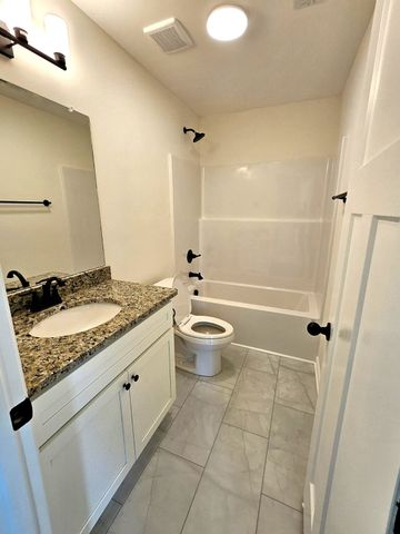 119 Liberty St, Portland, TN 37148