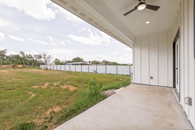 12911 Nuevo Arroyo Dr, Atascosa, TX 78002