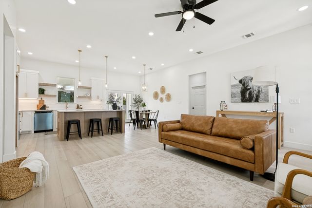 12911 Nuevo Arroyo Dr, Atascosa, TX 78002