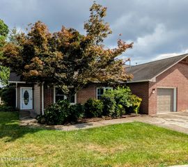 18 Rivers Court, Oak Ridge, TN 37830