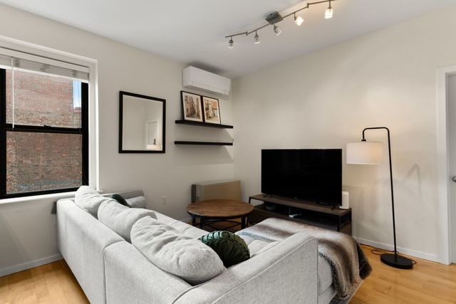 155 Cottage Street 5, Boston, MA 02128