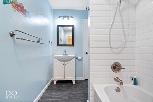 11416 E Lakeshore Drive, Carmel, IN 46033