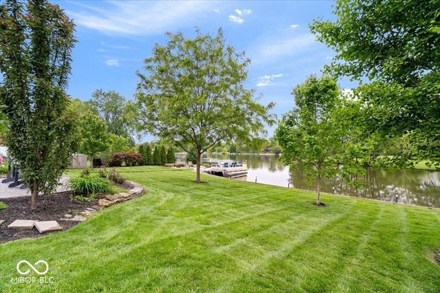 11416 E Lakeshore Drive, Carmel, IN 46033