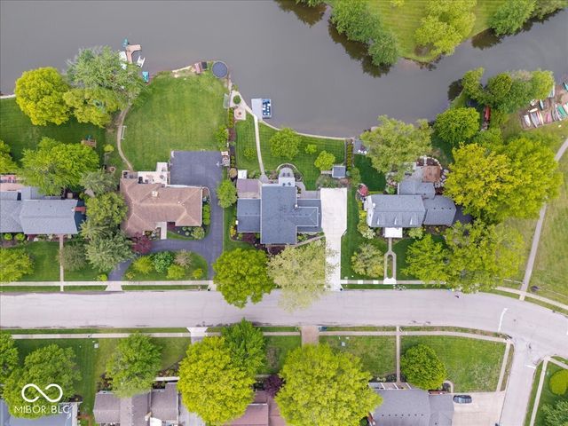 11416 E Lakeshore Drive, Carmel, IN 46033