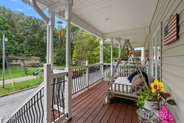 1100 Cherokee Road Apt 2, Johnson City, TN 37604