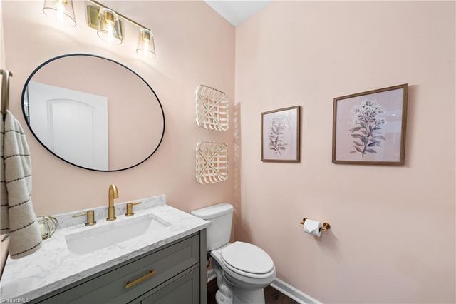 109 Sherwood Court, Advance, NC 27006