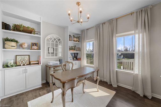 109 Sherwood Court, Advance, NC 27006