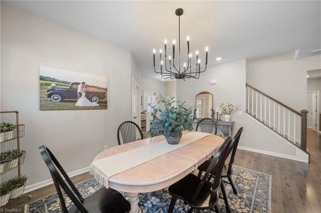 109 Sherwood Court, Advance, NC 27006