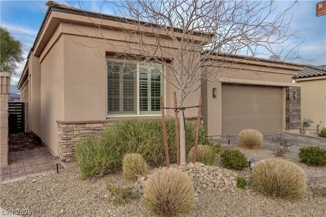 10250 Millholm Avenue, Las Vegas, NV 89166