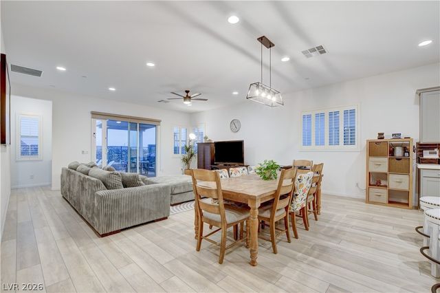 10250 Millholm Avenue, Las Vegas, NV 89166