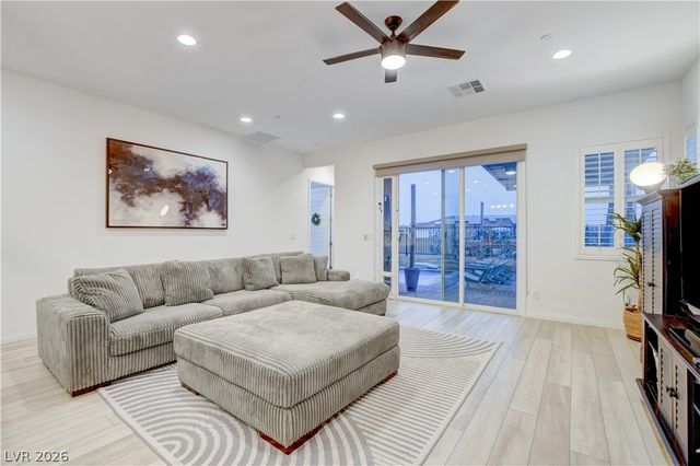 10250 Millholm Avenue, Las Vegas, NV 89166