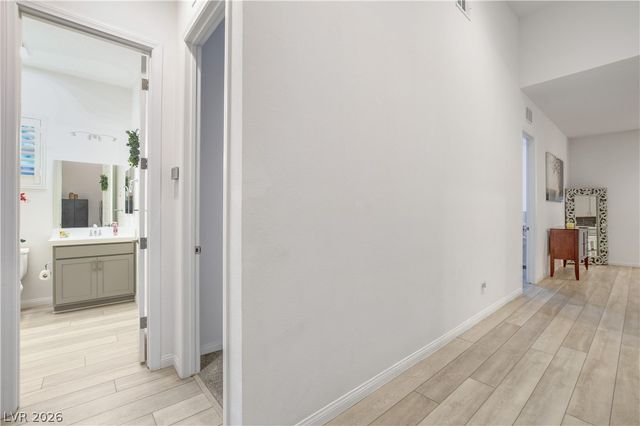 10250 Millholm Avenue, Las Vegas, NV 89166