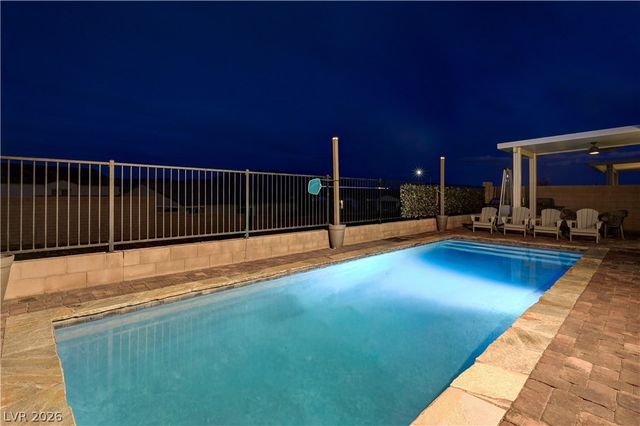 10250 Millholm Avenue, Las Vegas, NV 89166