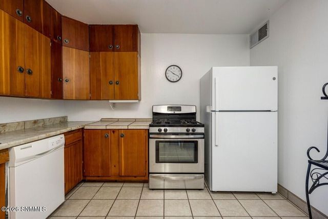 1320 Milton, Las Cruces, NM 88001