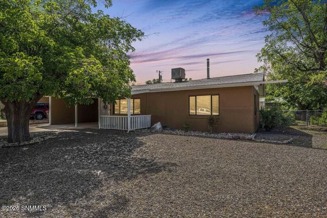 1320 Milton, Las Cruces, NM 88001