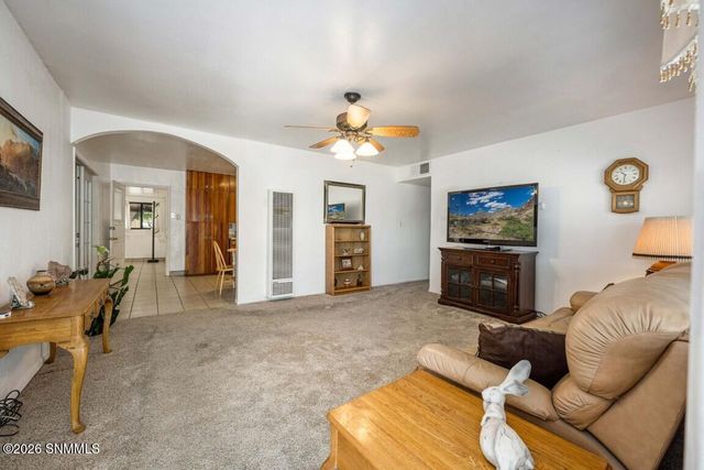 1320 Milton, Las Cruces, NM 88001