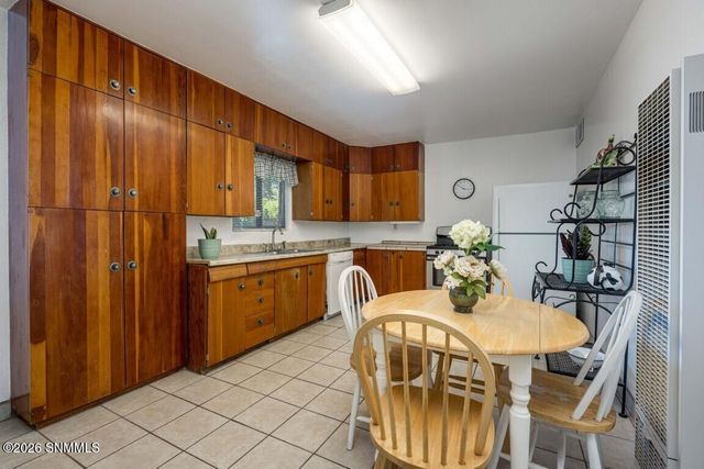 1320 Milton, Las Cruces, NM 88001