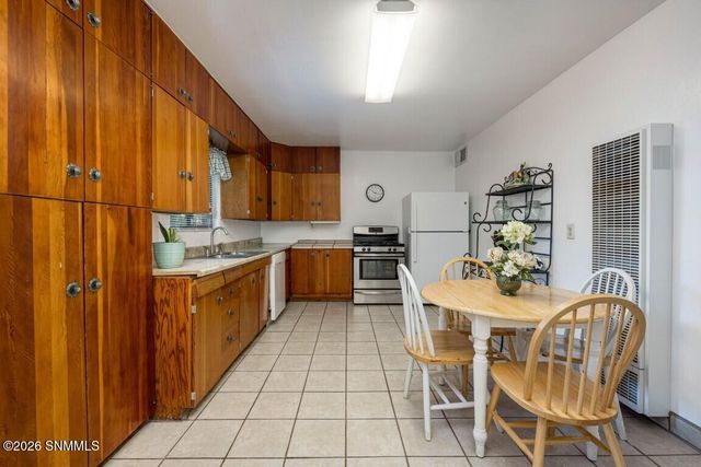 1320 Milton, Las Cruces, NM 88001