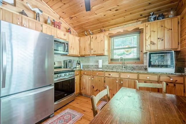 49 Emmaus Walk, Blue Ridge, GA 30513