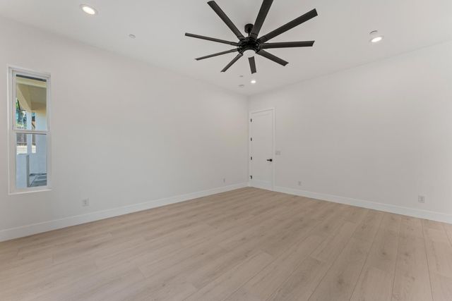 9017 Phoenix Ave, Fair Oaks, CA 95628