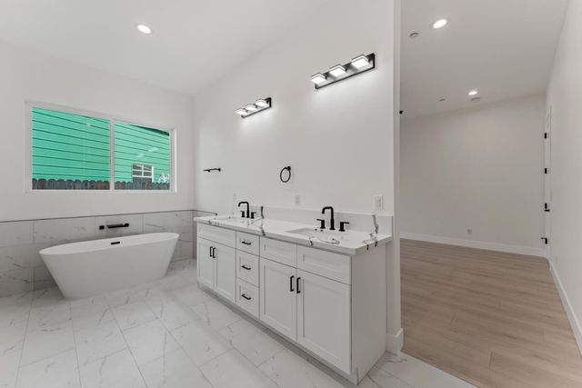9017 Phoenix Ave, Fair Oaks, CA 95628