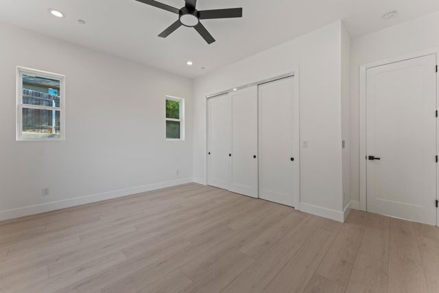 9017 Phoenix Ave, Fair Oaks, CA 95628