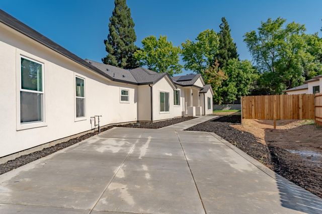 9017 Phoenix Ave, Fair Oaks, CA 95628