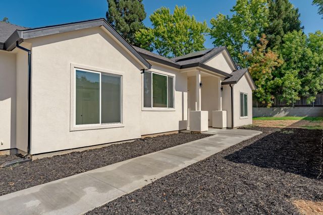 9017 Phoenix Ave, Fair Oaks, CA 95628