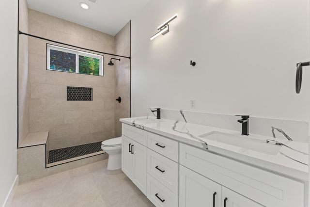 9017 Phoenix Ave, Fair Oaks, CA 95628