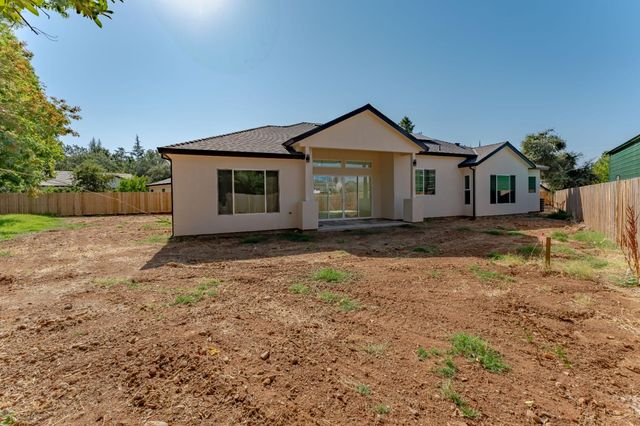 9017 Phoenix Ave, Fair Oaks, CA 95628